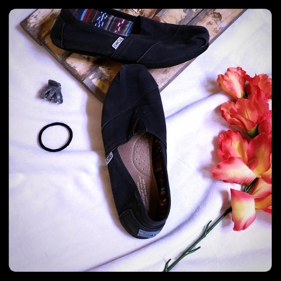 Toms Shoes - Black Toms